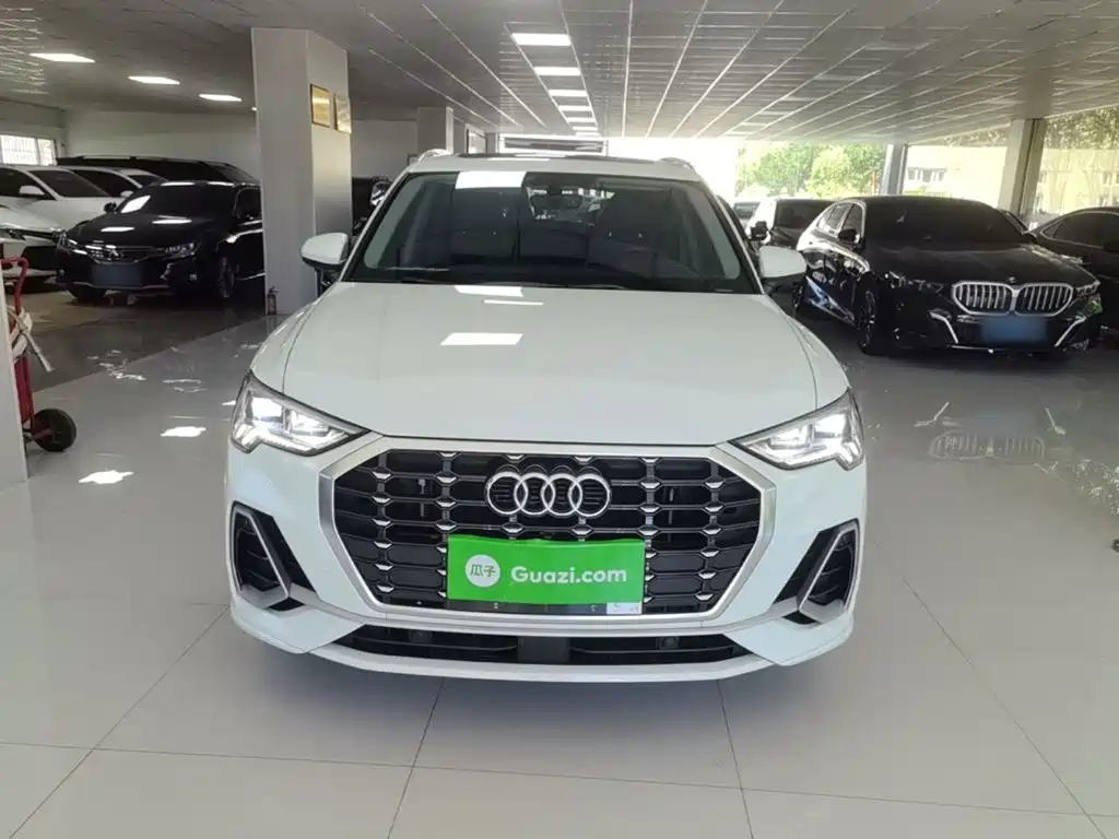 Audi Q3 2021
