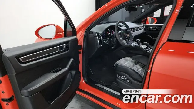 Porsche Cayenne 2021