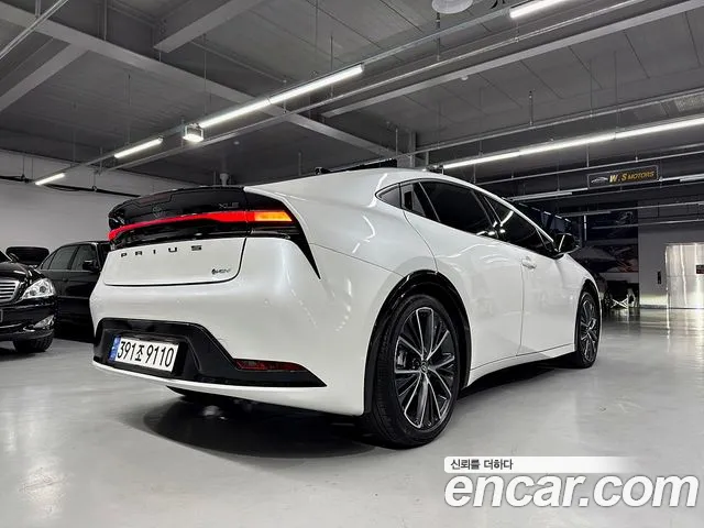 Toyota Prius 2024
