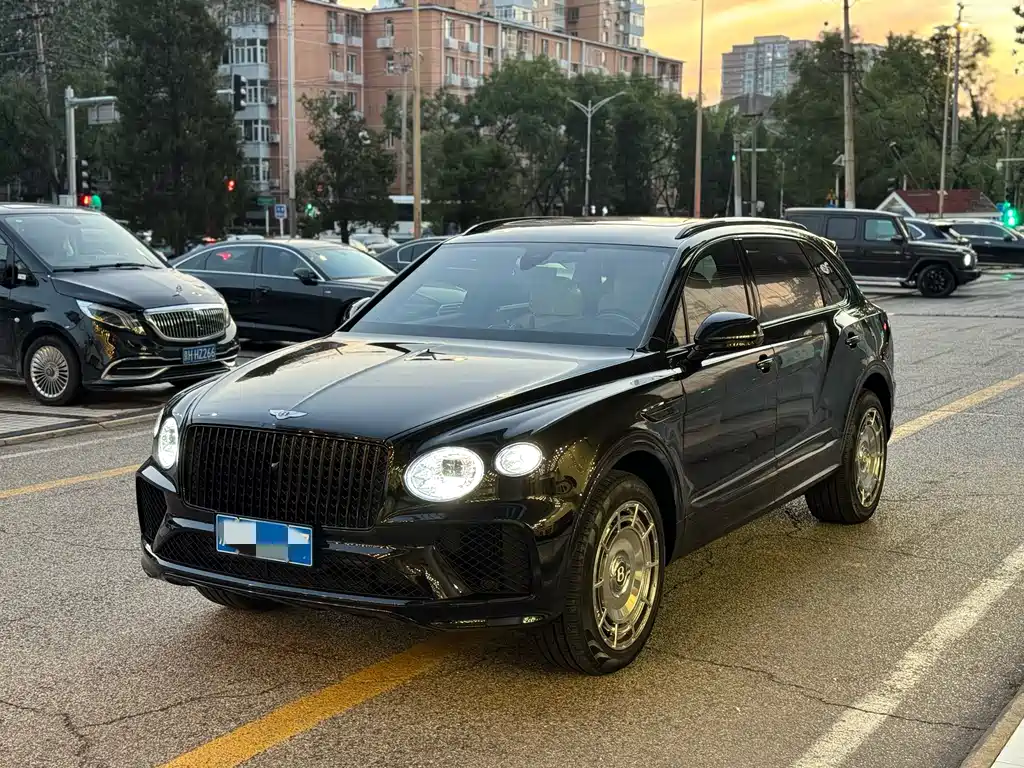 Bentley Bentayga 2023