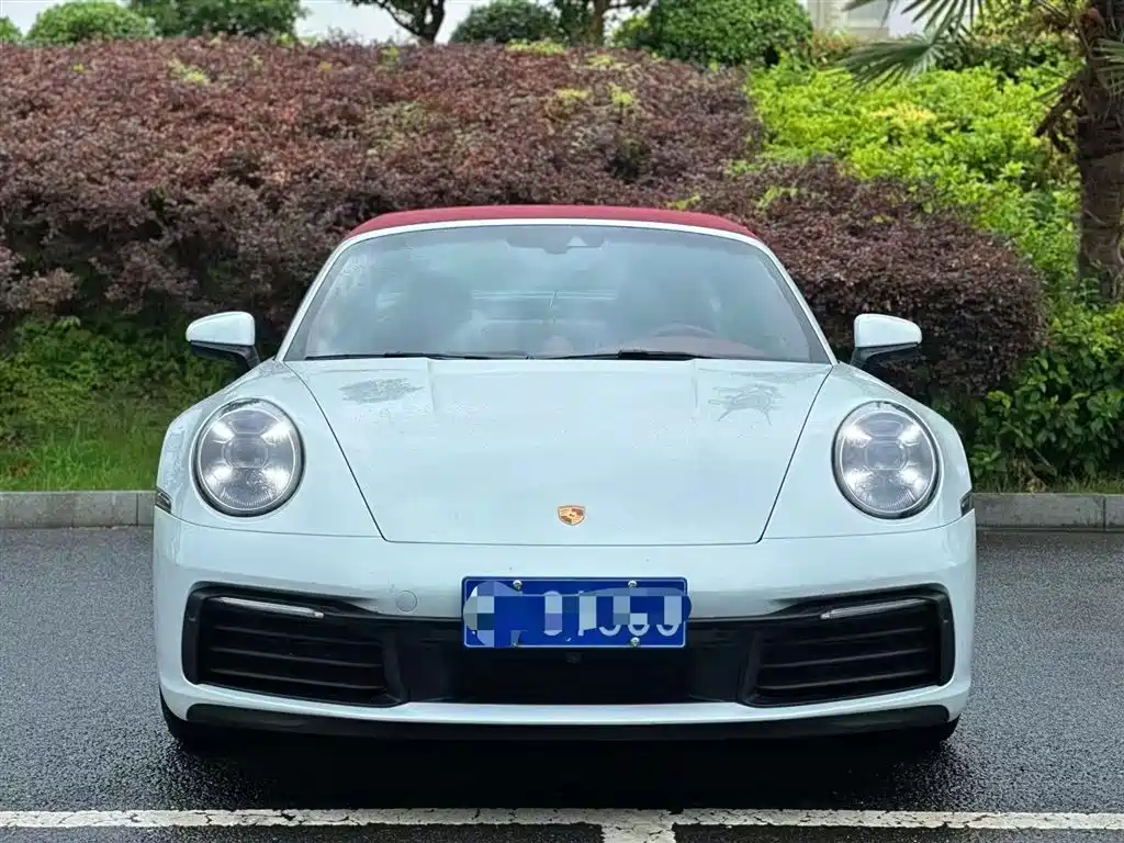 Porsche 911 2021