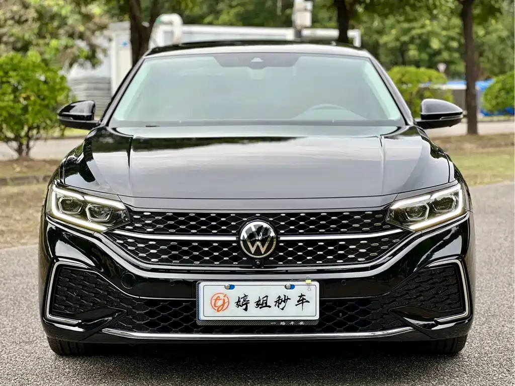 Volkswagen Passat 2024