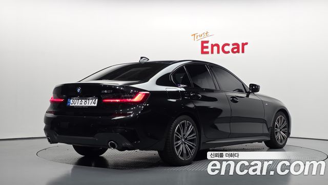 BMW 3 серии 2022