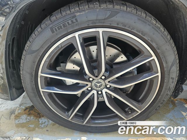 Mercedes-Benz GLS 2024