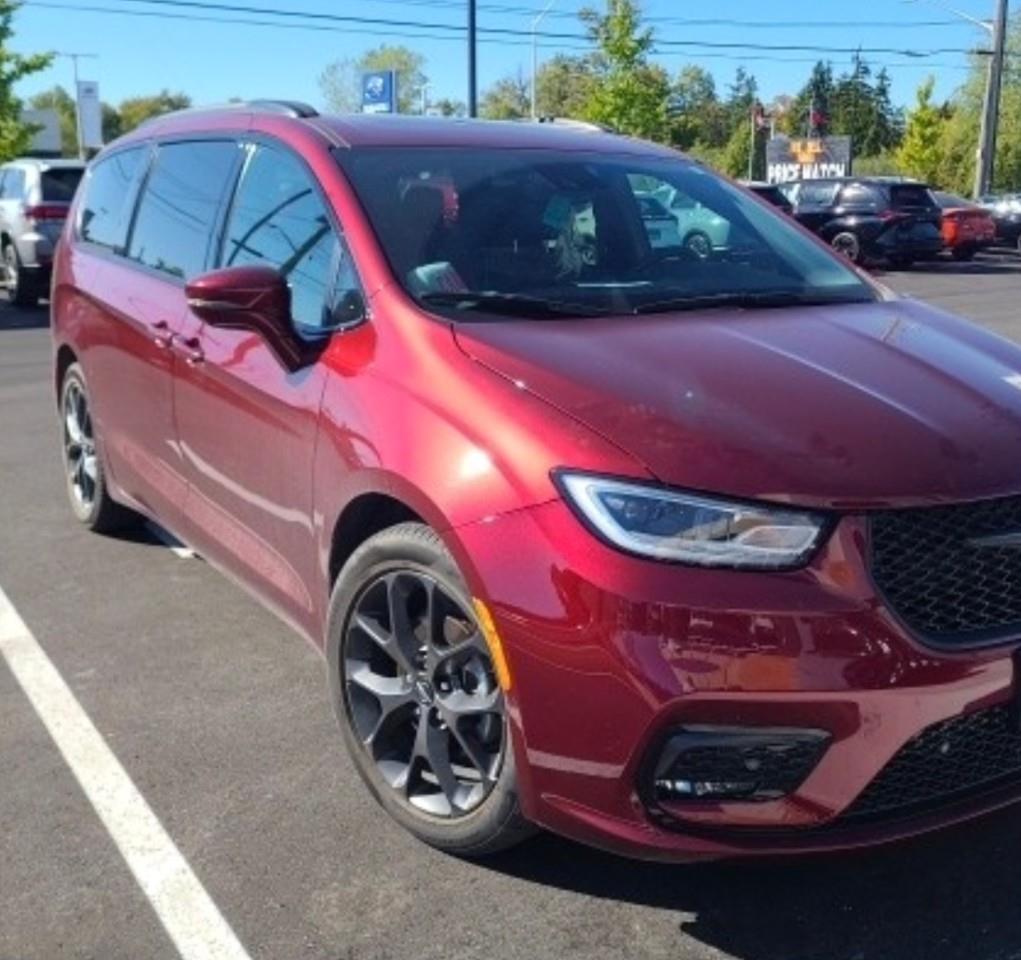 Chrysler Pacifica 2022