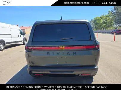 Rivian R1S 2025