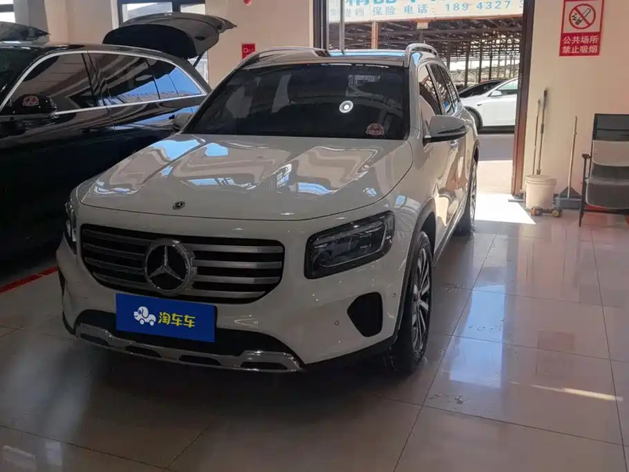 Mercedes-Benz GLB 2023