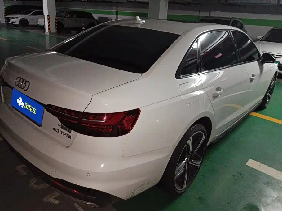 Audi A4 2024