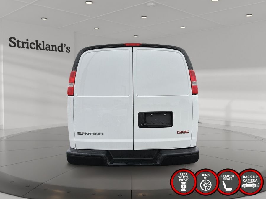 GMC Savana 2023