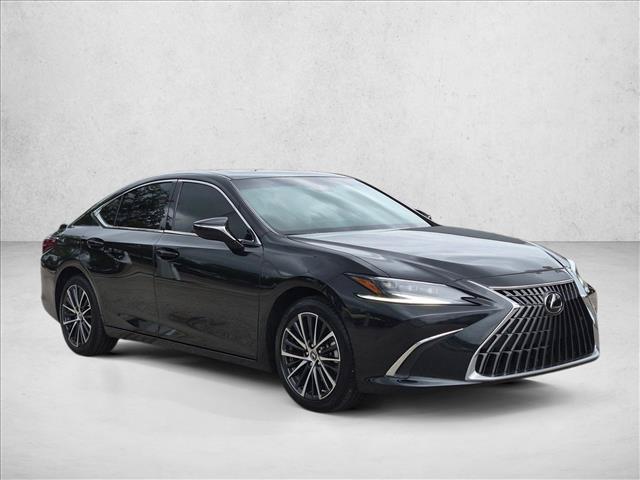 Lexus ES 2024