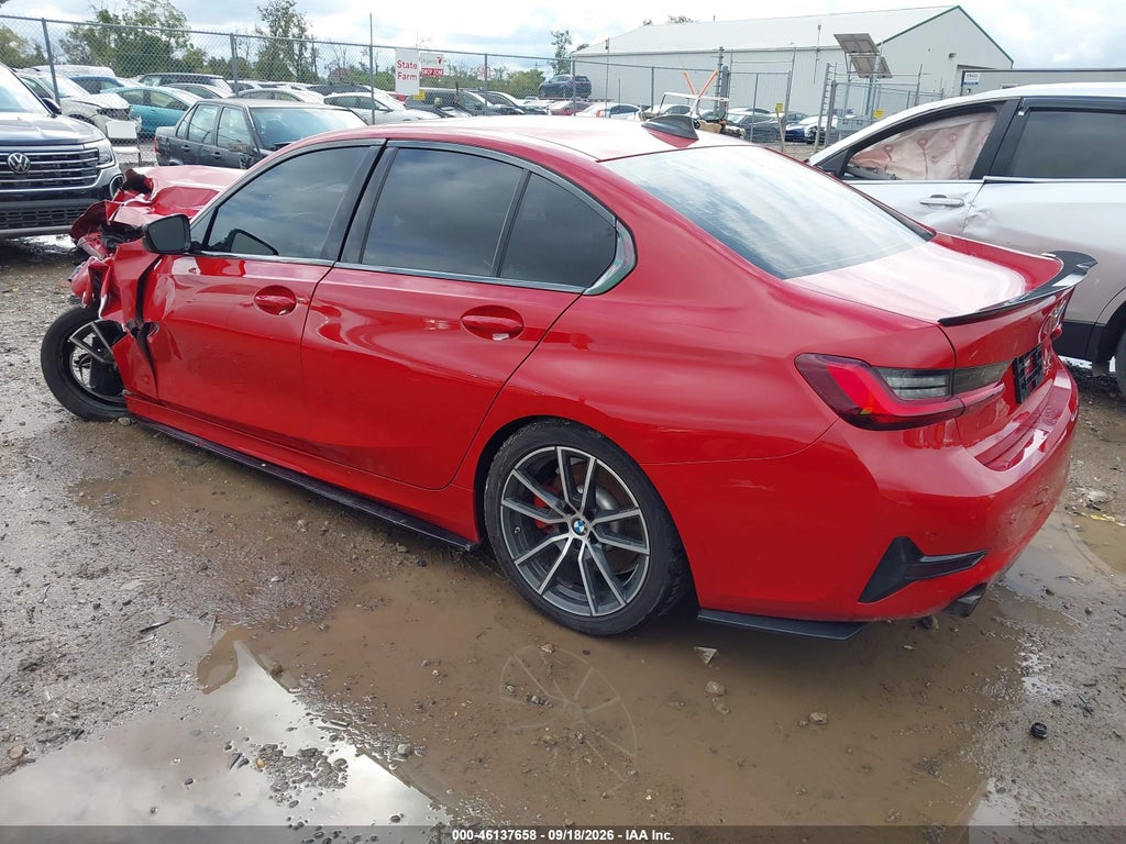 BMW 330 2022