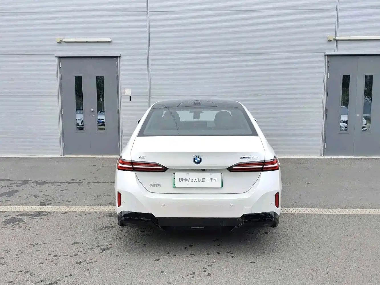 BMW i5 2025