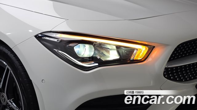 Mercedes-Benz CLA 2023
