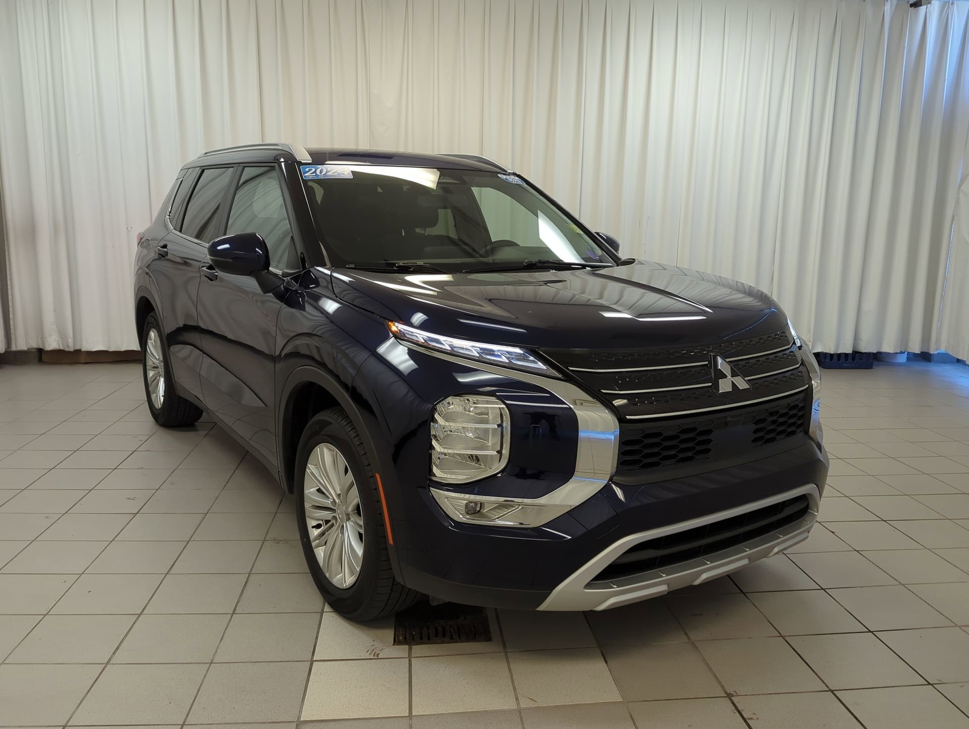 Mitsubishi Outlander 2024