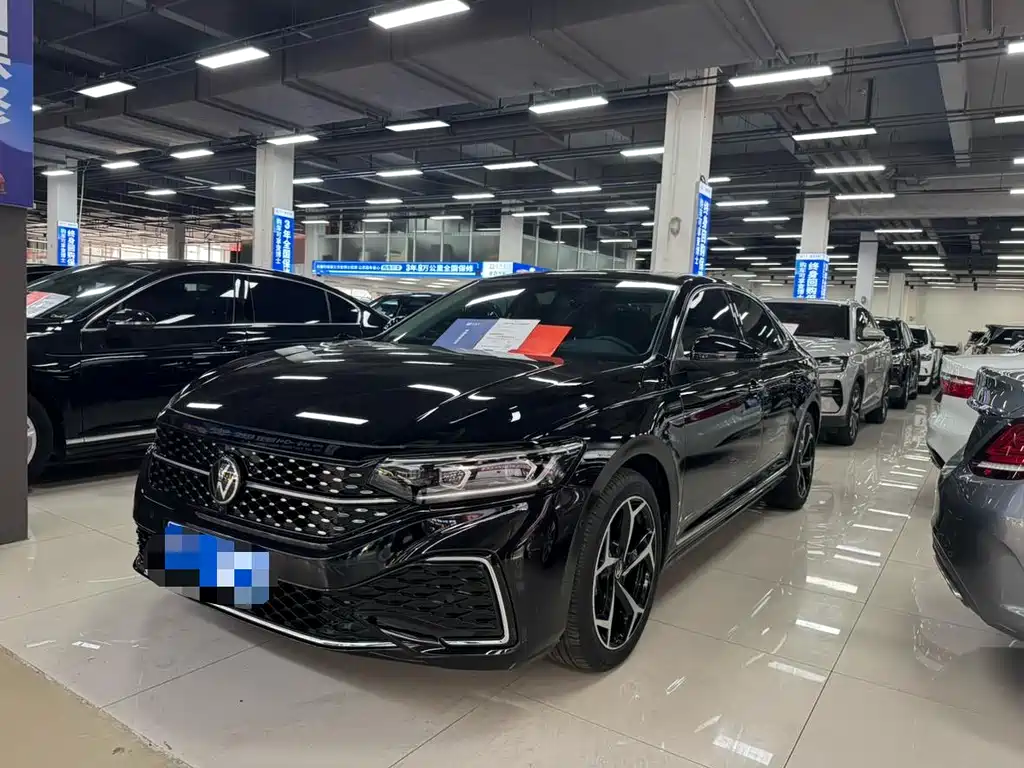 Volkswagen Passat 2024