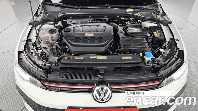Volkswagen Golf 2025
