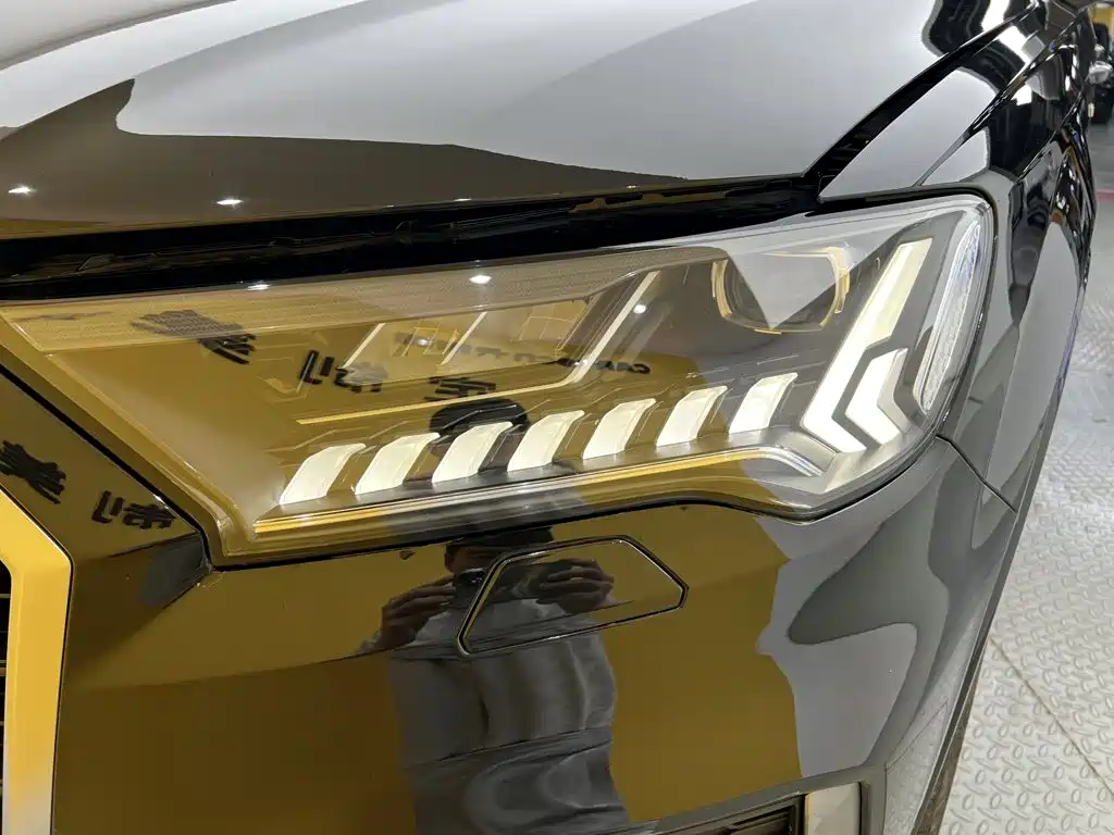 Audi Q7 2024