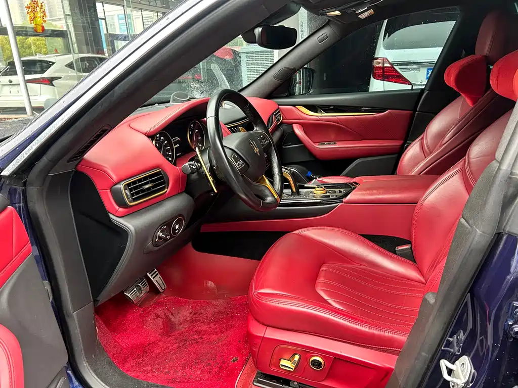 Maserati Levante 2021
