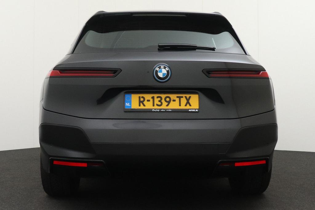 BMW iX 2022