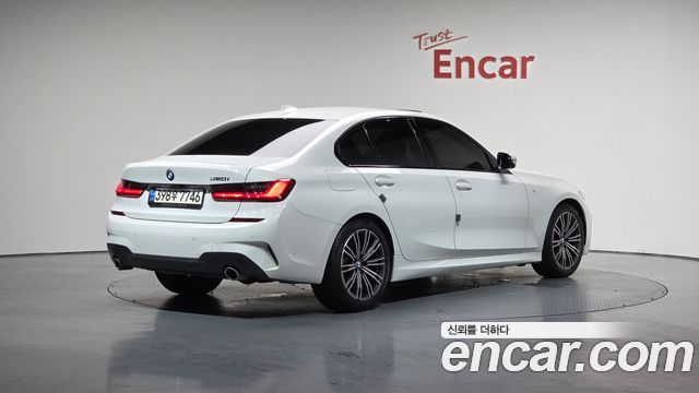 BMW 3 серии 2021