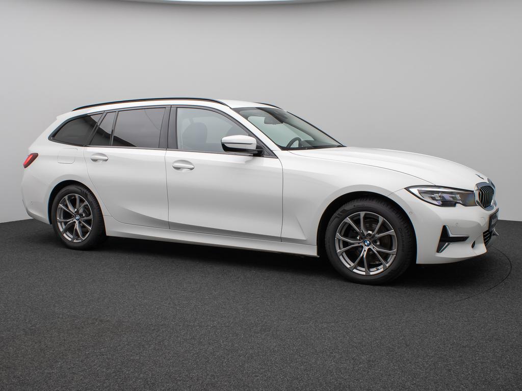 BMW 320 2021