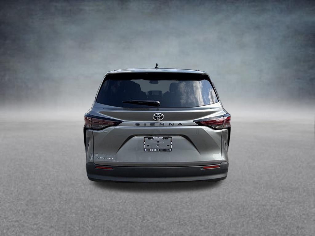 Toyota Sienna 2026