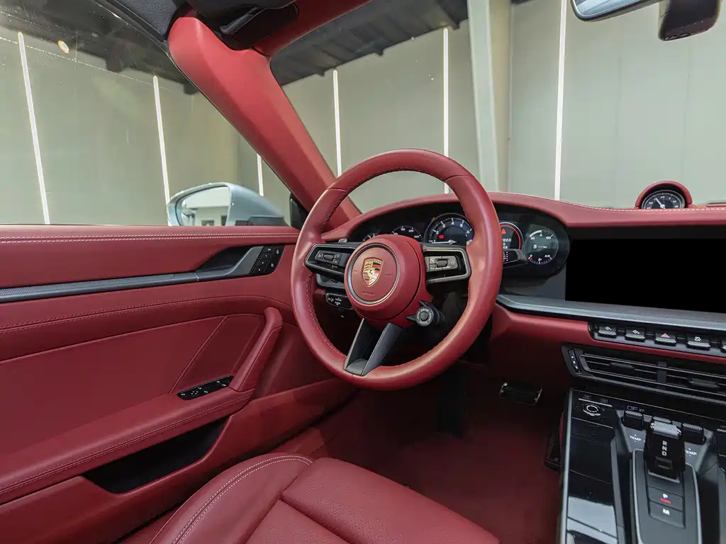 Porsche 911 2023