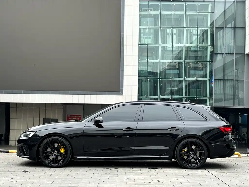 Audi S4 2024