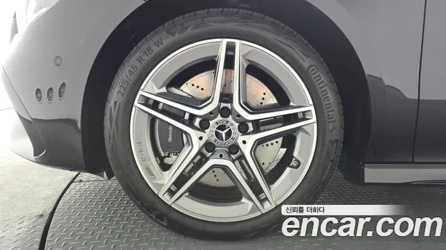 Mercedes-Benz CLA 2024