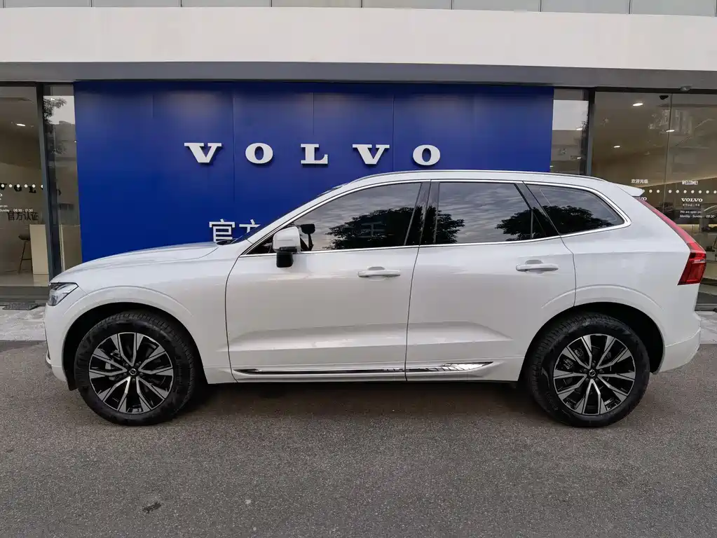 Volvo XC60 2023