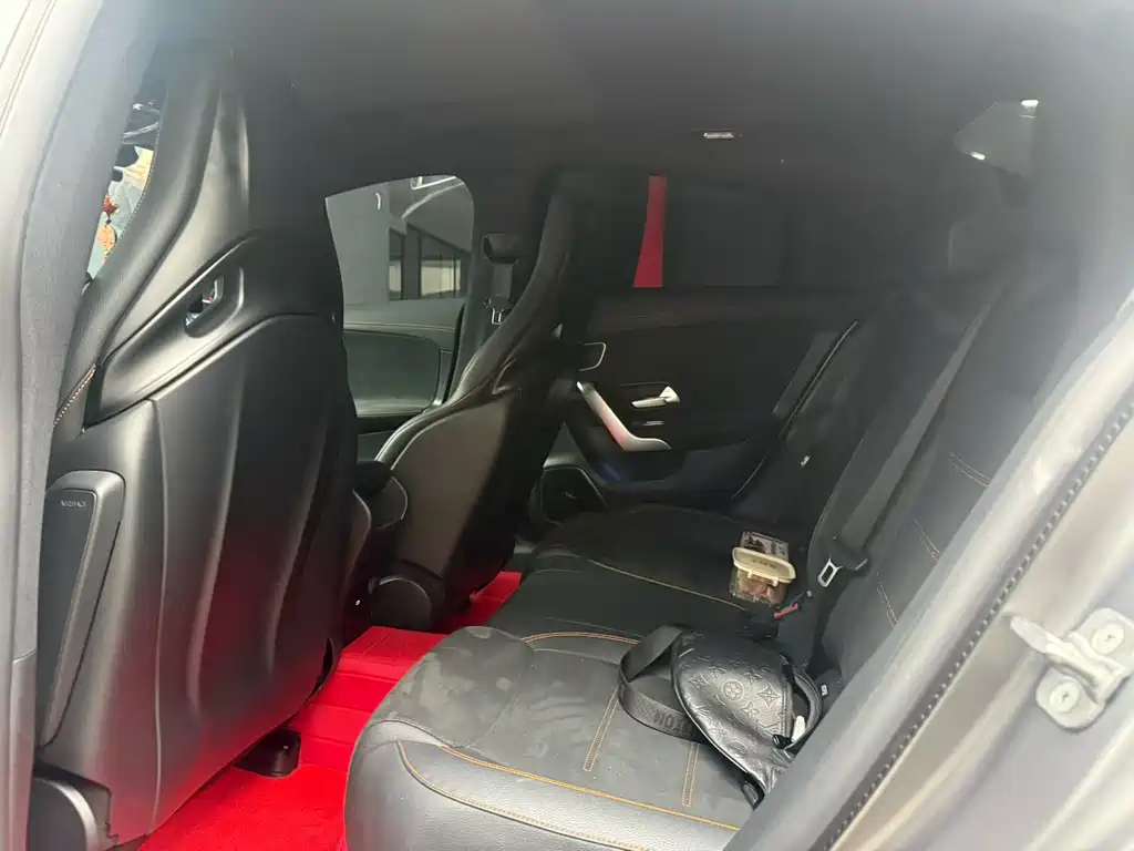 Mercedes-Benz CLA AMG 2024