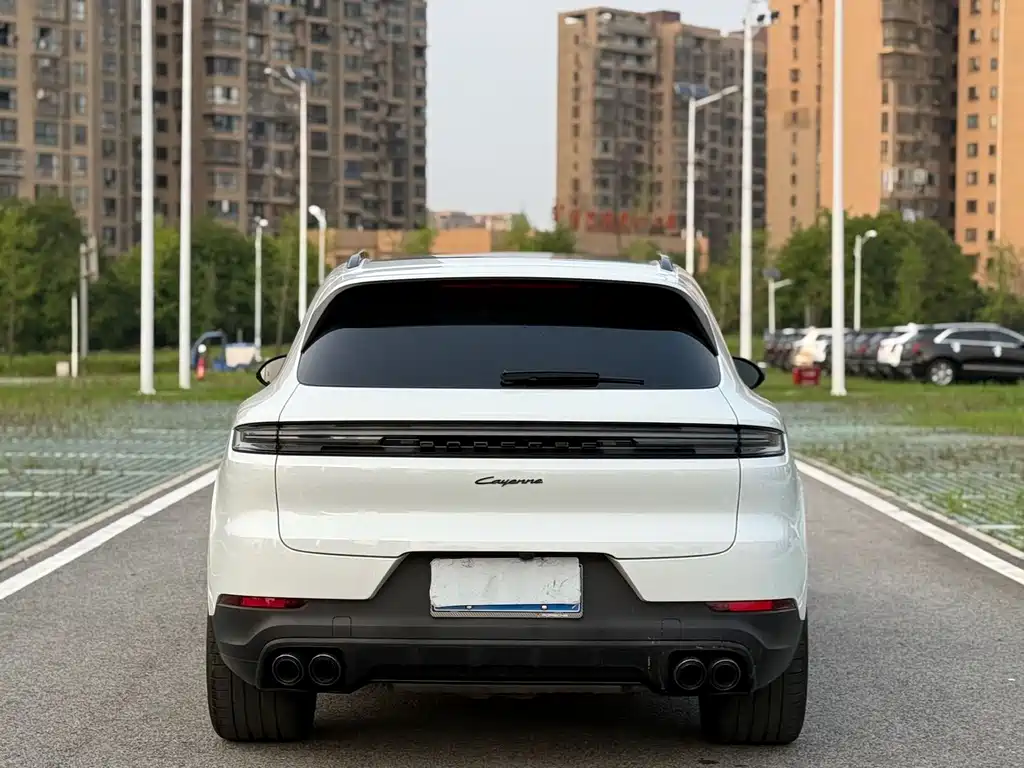 Porsche Cayenne 2024