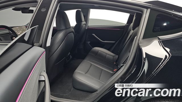 Tesla Model 3 2025