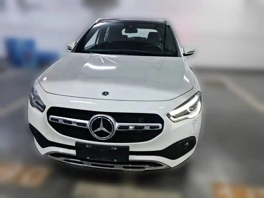 Mercedes-Benz GLA 2024