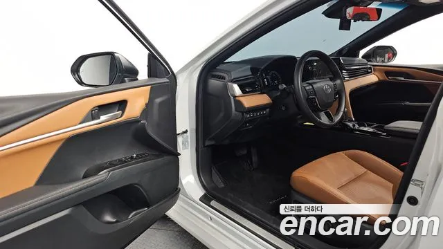 Toyota Camry 2025