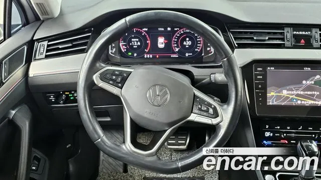 Volkswagen Passat 2022
