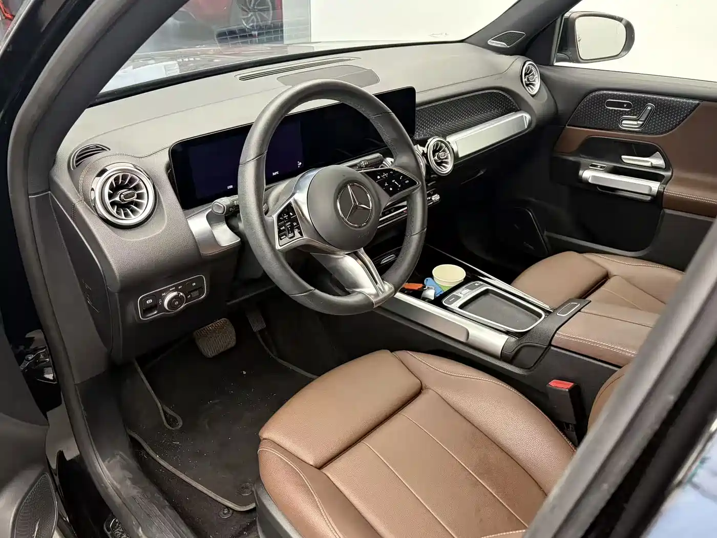 Mercedes-Benz EQB 2024