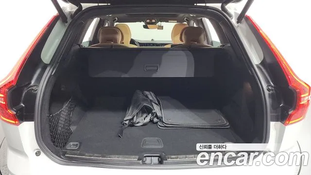 Volvo XC60 2021