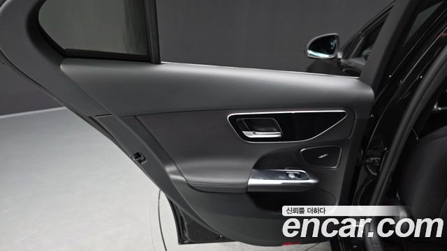 Mercedes-Benz C-Класс 2024