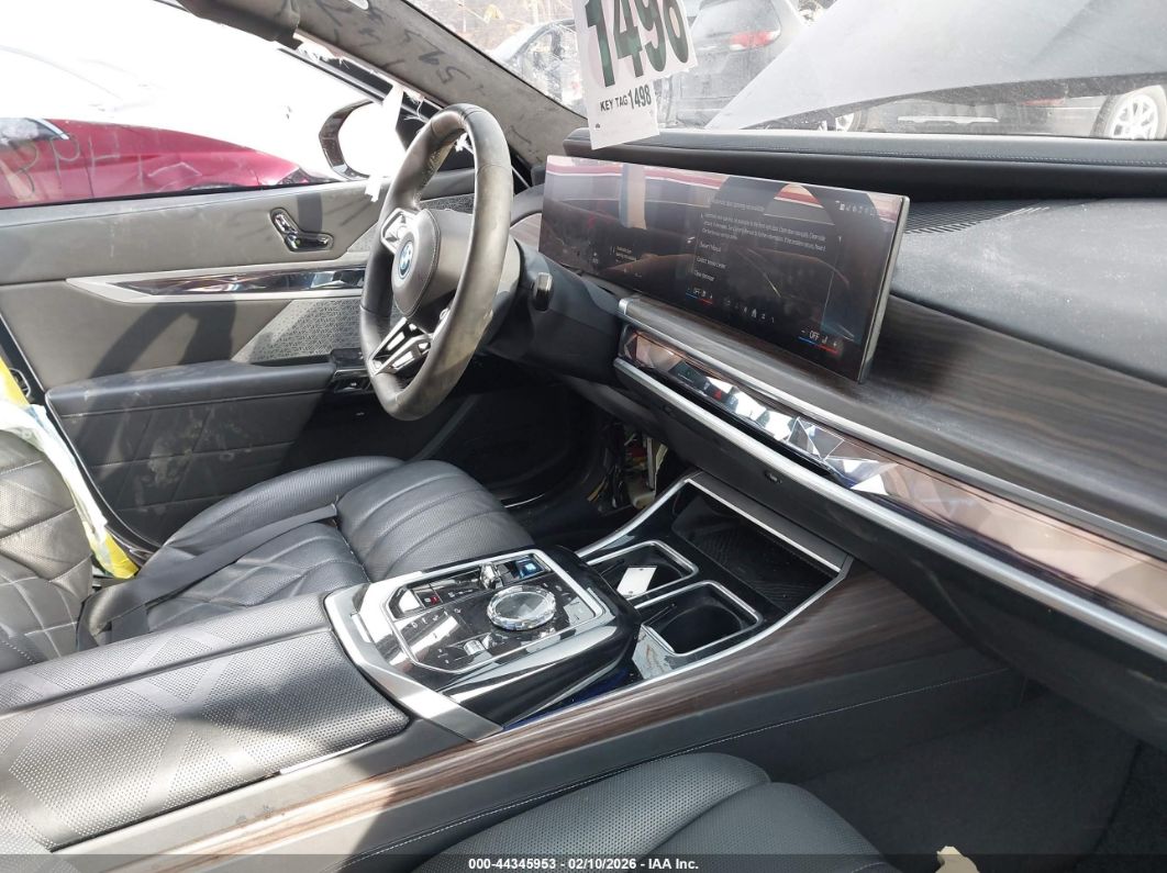 BMW i7 2024