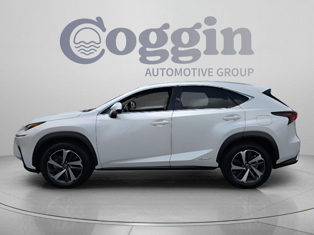 Lexus NX 2021