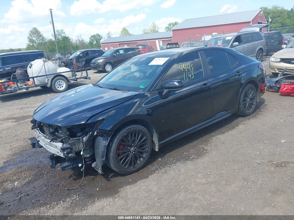 Toyota Camry 2021