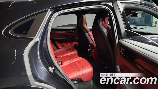 Porsche Cayenne 2022