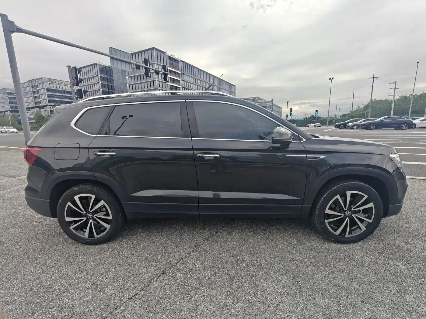 Volkswagen Tharu 2023