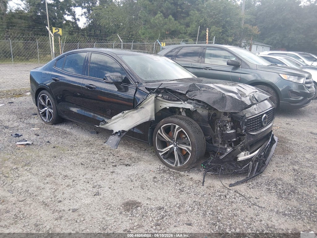 Volvo S60 2025