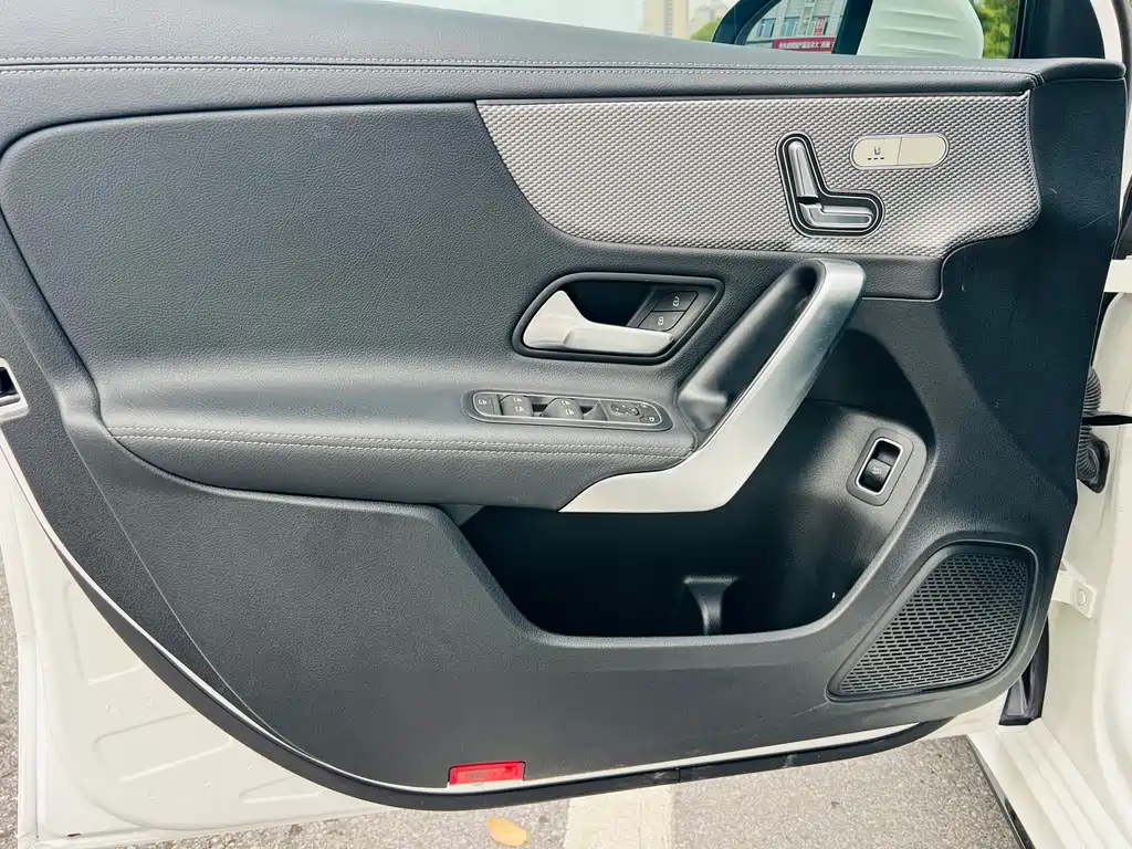 Mercedes-Benz A-Класс 2023