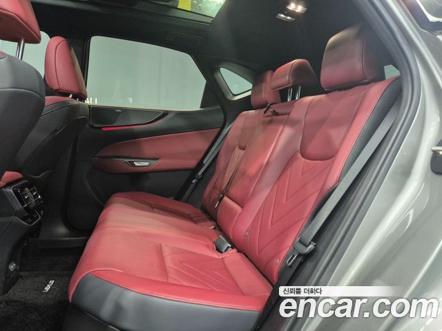 Lexus NX 2024