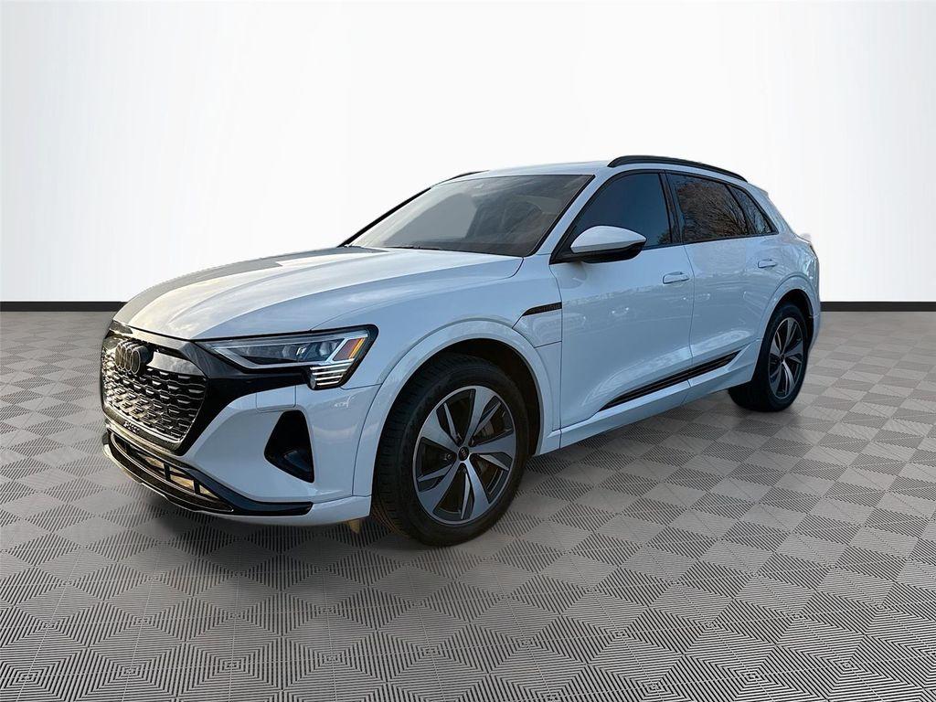 Audi Q8 e-tron 2024