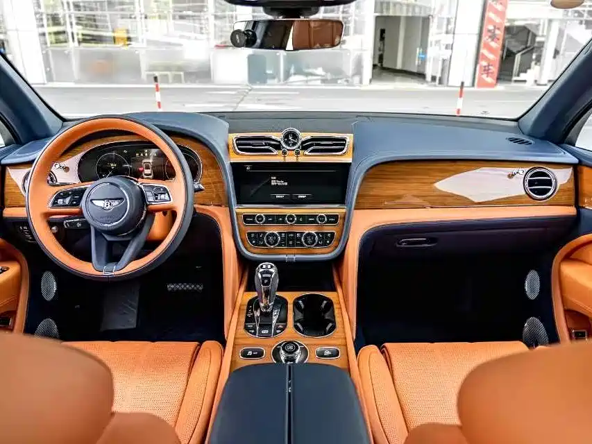 Bentley Bentayga 2023