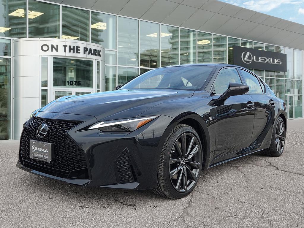 Lexus IS 2025